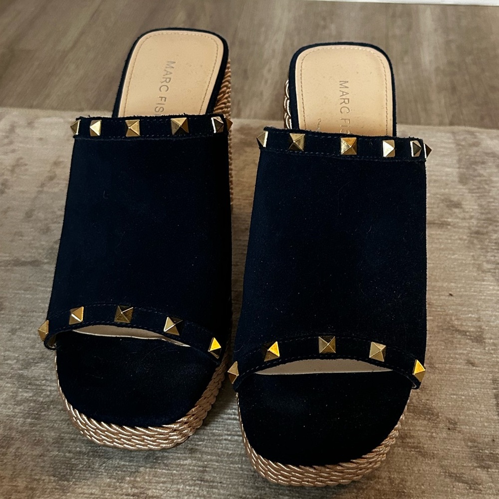Marc Fisher wedges. never worn and in perfect condition!